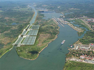 Le grand prix national de l'ingénierie 2011 a été attribué à trois experts et un ingénieur pour l'élargissement du canal de Panama.